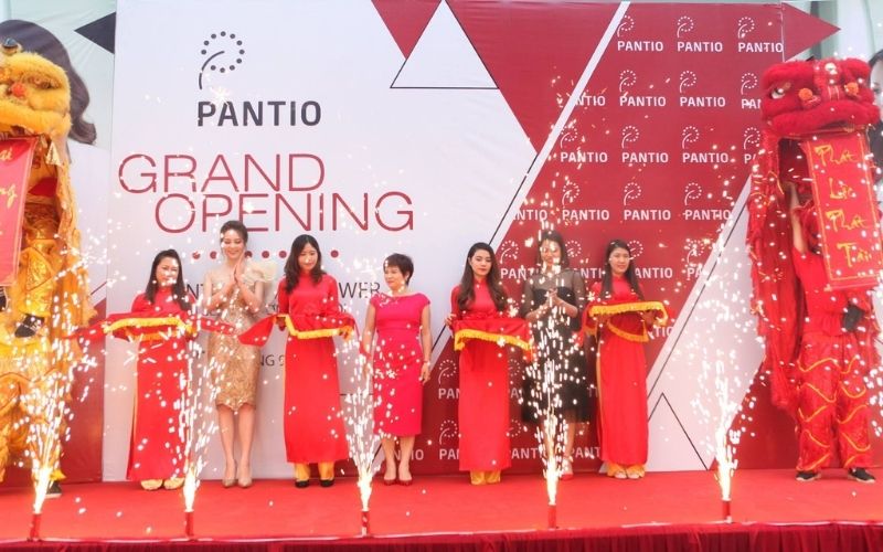 Chủ mệnh Giáp Dần 1974 có thể tự khai trương cửa hàng năm 2026